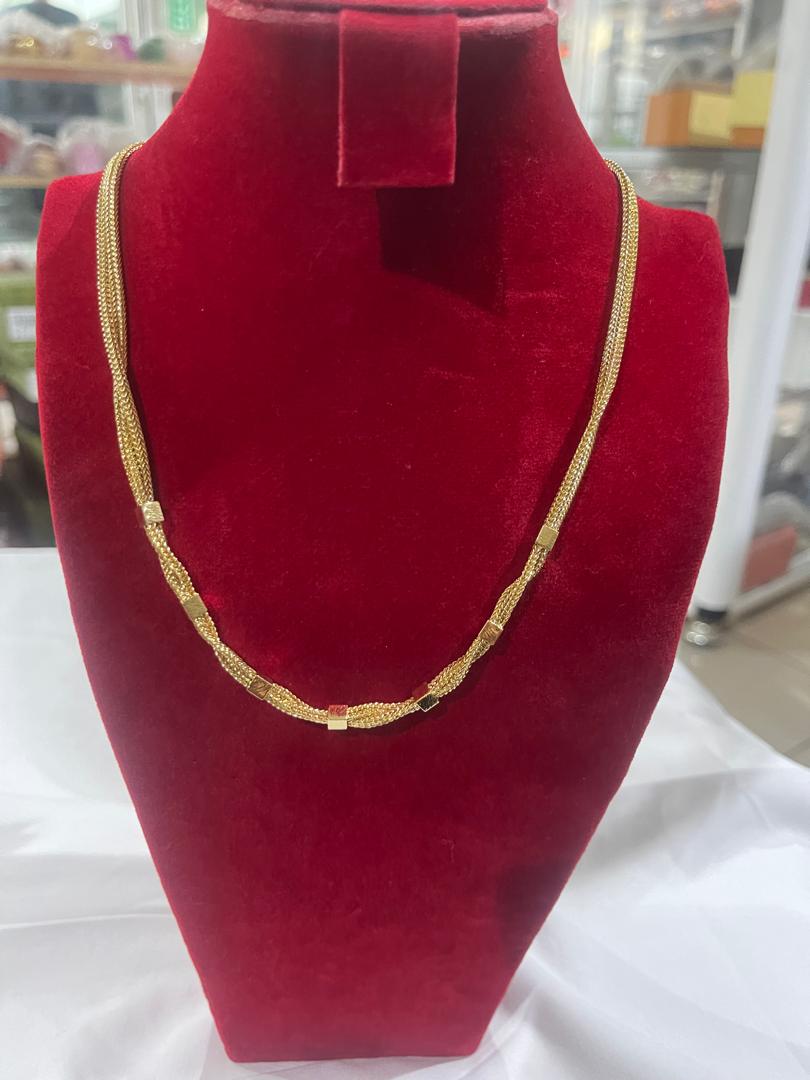 Necklace and earrings. Beautiful Brazillian gold jewelry